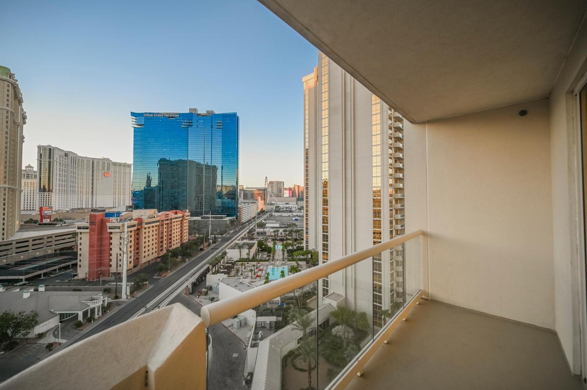 StripViewSuites at Signature Las Vegas Chambre photo
